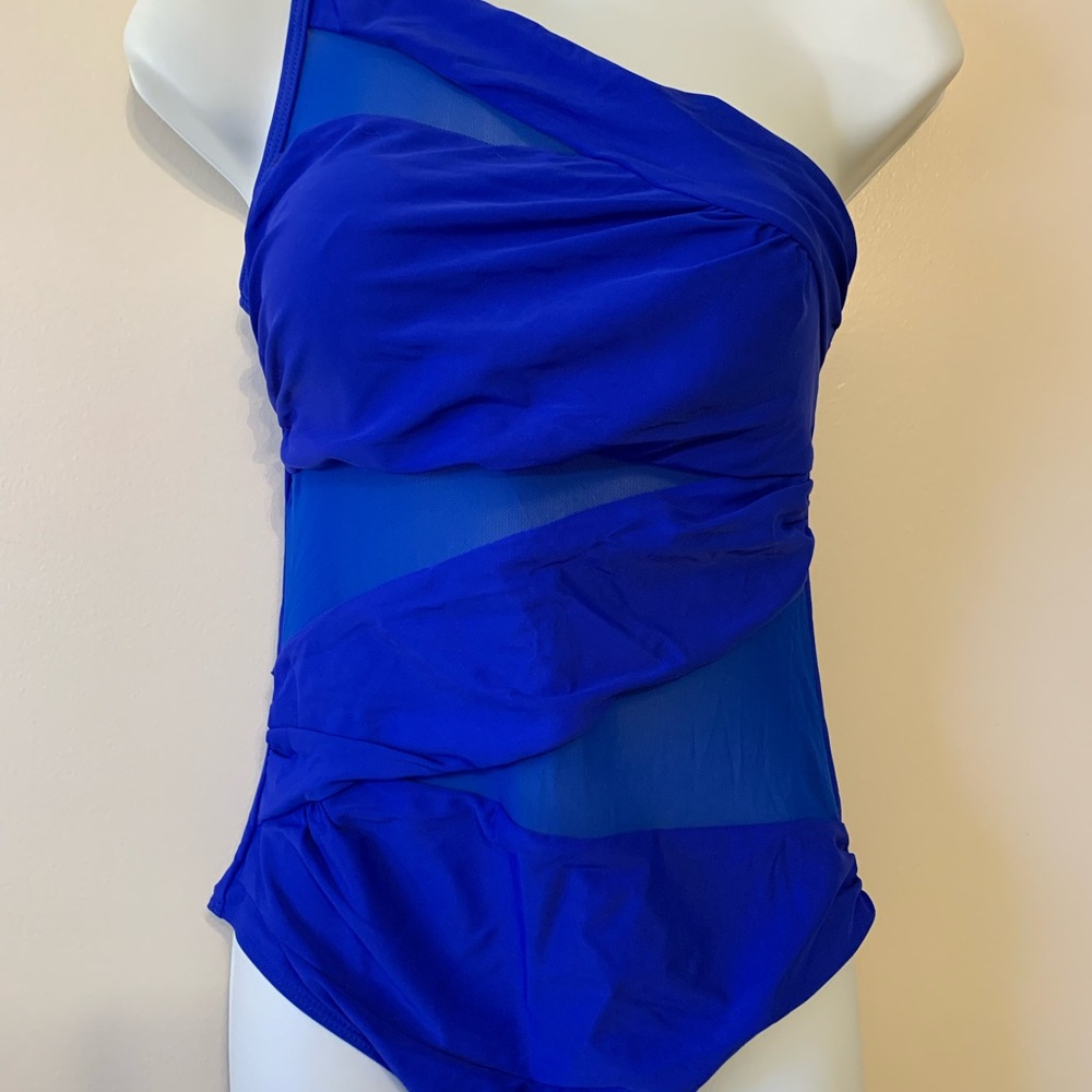 Chic Royal Blue One-Shoulder Women's Swimsuit